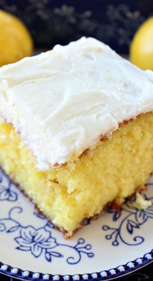 Delicious Lemon Poke Cake
