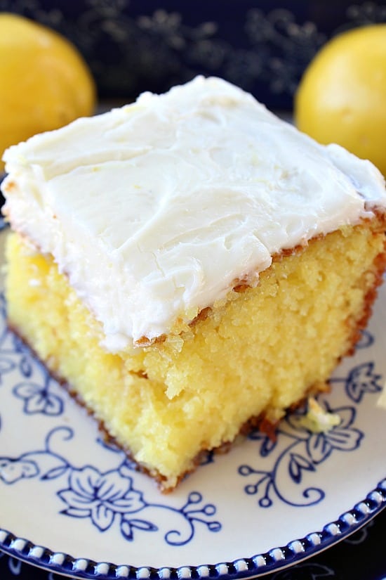 Delicious Lemon Poke Cake