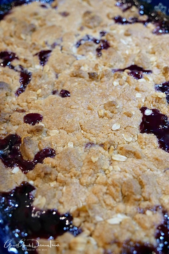 Nectarine Blueberry Crisp is full of deliciously ripe nectarines and blueberries.