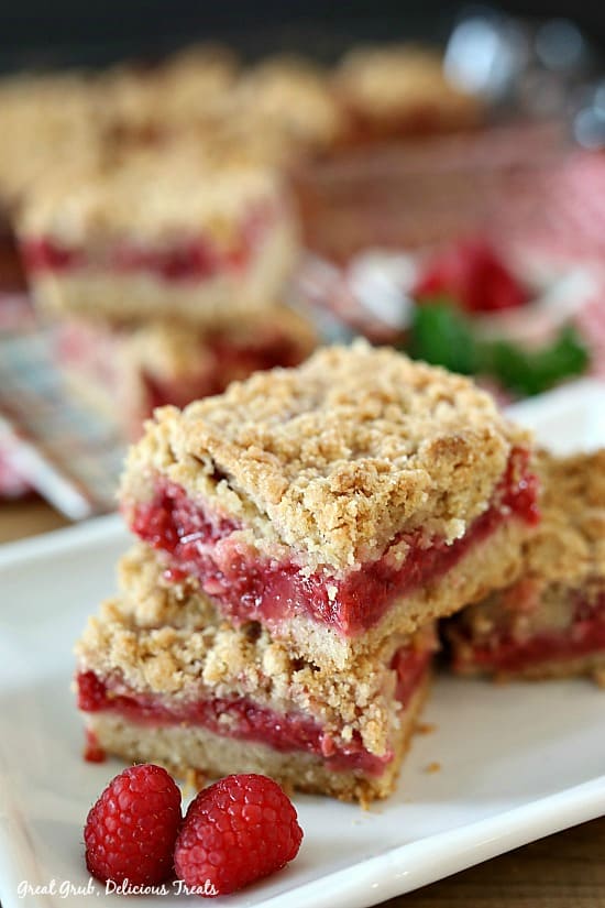 Raspberry Lemon Crumb Bars are filled with a fresh raspberry filling and a delicious crumb topping.