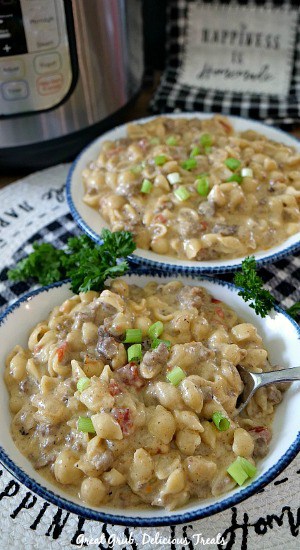 Instant Pot Cheesy Green Chile Beef Pasta