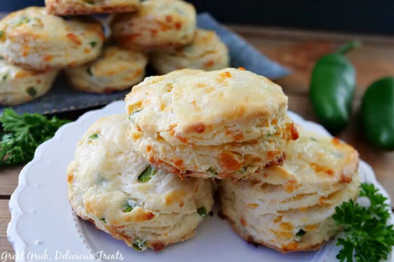 Jalapeno Cheddar Biscuits - A Quick and Easy Recipe